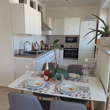 Emily Apartmán